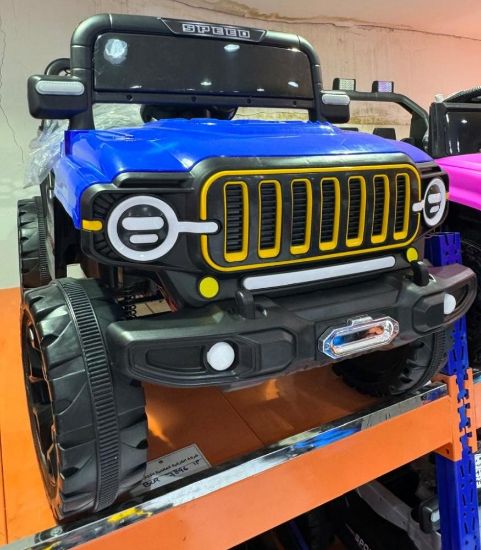 صورة سيارة Jeep للأطفال